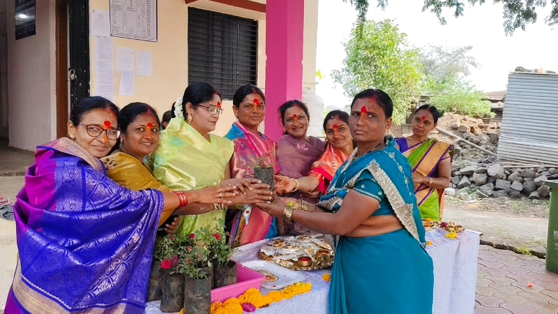 मुख्यमंत्री समृद्ध पंचायतराज अभियानांतर्गत महिला सभा व “एक कुटुंब – एक झाड” उपक्रम